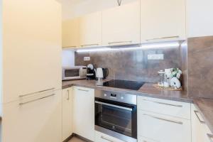 BNB Perla Ruzinova Apartment with balcony