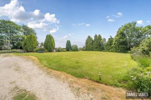 Fords House - Elegant Country Home Near Oswestry