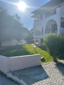 Alexandros Apartments
