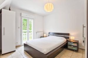 merville franceville, maison mitoyenne avec jardin, 2 chambres