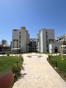 Murooj AlZain 3BR with Private Rooftop