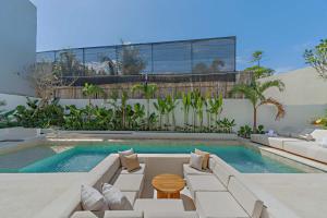Luxury 3BR Villa Opal Pool Sunset Berawa Canggu