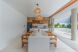 Luxury 3BR Villa Opal Pool Sunset Berawa Canggu