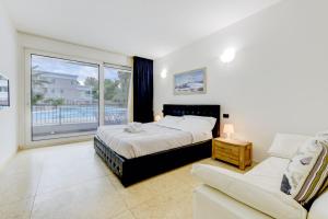 Relaisdulac Desenzano with pool and parking private