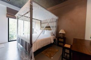 The Embrace Luxury Villa - Hiriketiya