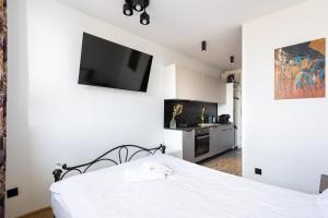 Reymonta Smart Studio - by Upstairs