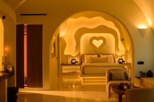 Avelora Suites