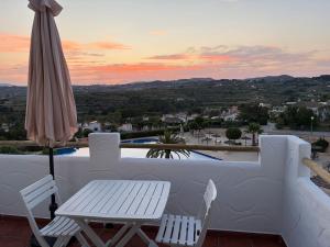 Villotel 4P Pool and Views