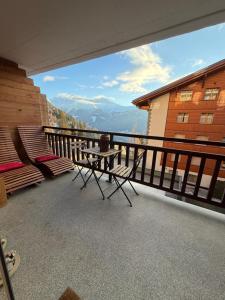 Newly renovated LOVErbier steps from Place Central