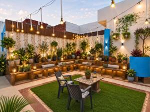 The Hideout Agra - Garden Homestay Near Taj Mahal