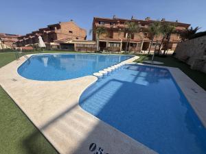 Vistas Panorámicas al Mediterráneo y 2 Piscinas By Turihome