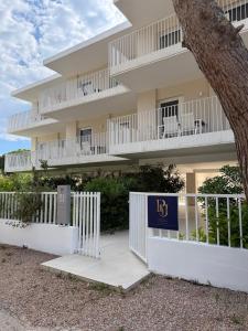 PJ Properties Riviera Escape Suite Sounio