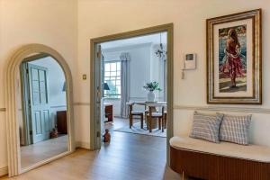 Stylish Regency Stay in the Heart of Cheltenham