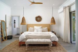 Luxury 7-Bedroom Sandy Lane Estate Villa with Pool & Beach Club Access