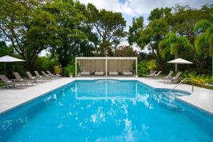Luxury 7-Bedroom Sandy Lane Estate Villa with Pool & Beach Club Access
