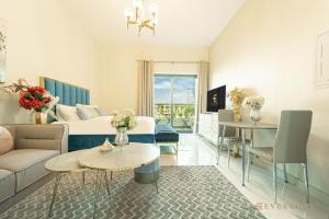 EverluxeLiwan Spacious Studio