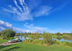 Monarch Lakes