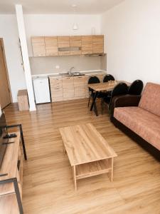 Filipp Apartments