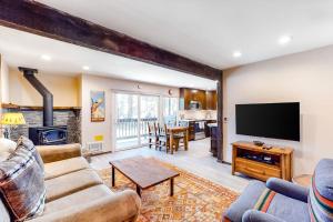 Sherwin Villas B13