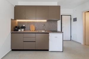 Sunset Residence in Sounio
