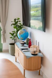 Asini deluxe suite 8, with rooftop terrace and breathtaking views
