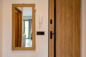 Asini deluxe suite 8, with rooftop terrace and breathtaking views