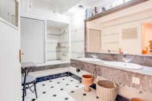 Spacious City Centre Apartment in Tangier