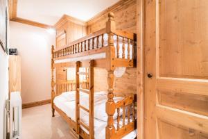 Résidence Roche De Fours - Appartement de charme . Chatelard · ski au pied MAE-1813