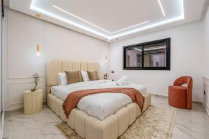 Luxury 3BR Duplex in CityCenter Pool Hivernage