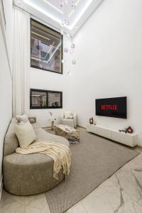 Luxury 3BR Duplex in CityCenter Pool Hivernage