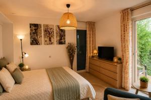 Studio cosy avec piscine terrasse jardin et vélos à Prayssac