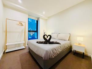 Spacious 2BR Adelaide CBD Escape | Pool + Sauna