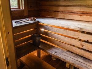 Sihva retreats