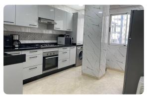 Appartement équipé - Plage à 150m - Malabata
