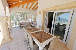 Alegria - pool and stunning ocean view in Altea