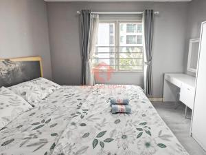 Stylish 2BR MOI Apt Pool, Gym, Wi-Fi