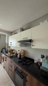 Appartement de Luxe à Eden Mansouria avec 5 piscine, proche de la mer