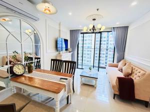 Vinhomes Ocean Park Apartment Ha Noi - 20 October Homestay