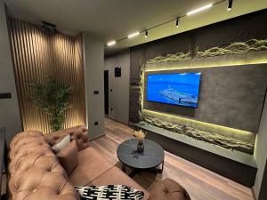 MOCCA Lux Suite