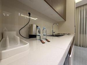 104 JRE apartment with stunning boulevard veiw