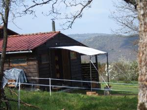 Chalet de campagne LAJA only 5 min from autoroute A75