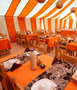 camp luxury desert