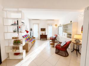 Hostdomus - Sun Apartment