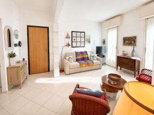Hostdomus - Sun Apartment
