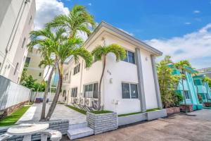 #1 - Romantic Beach Escape 1BR Walk to Ocean