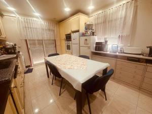 Rua Gama Barros 22 SUITE