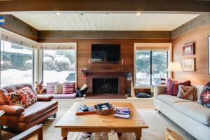 Dollar Meadows 1383
