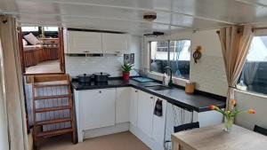 "Aloha" authentiek schip op 14 minuten vanaf Amsterdam