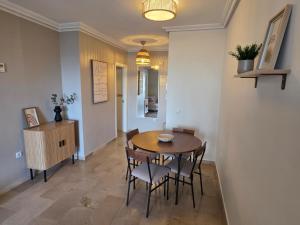 Elegant Apartment next to Beach & Marina Estepona
