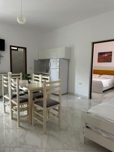 Hotel Xhorxho Velipoje